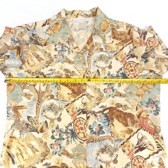 VINTAGE 100% Silk Safari Novelty Print 90's Short Sleeve Button Down Shirt Large - Picture 3 of 6